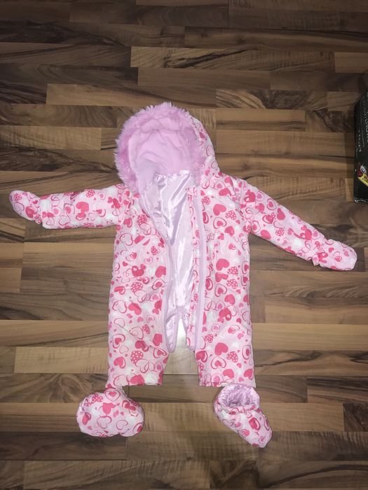 Cieply kombinezon 12-18 74 z rekawiczkami i bucikami