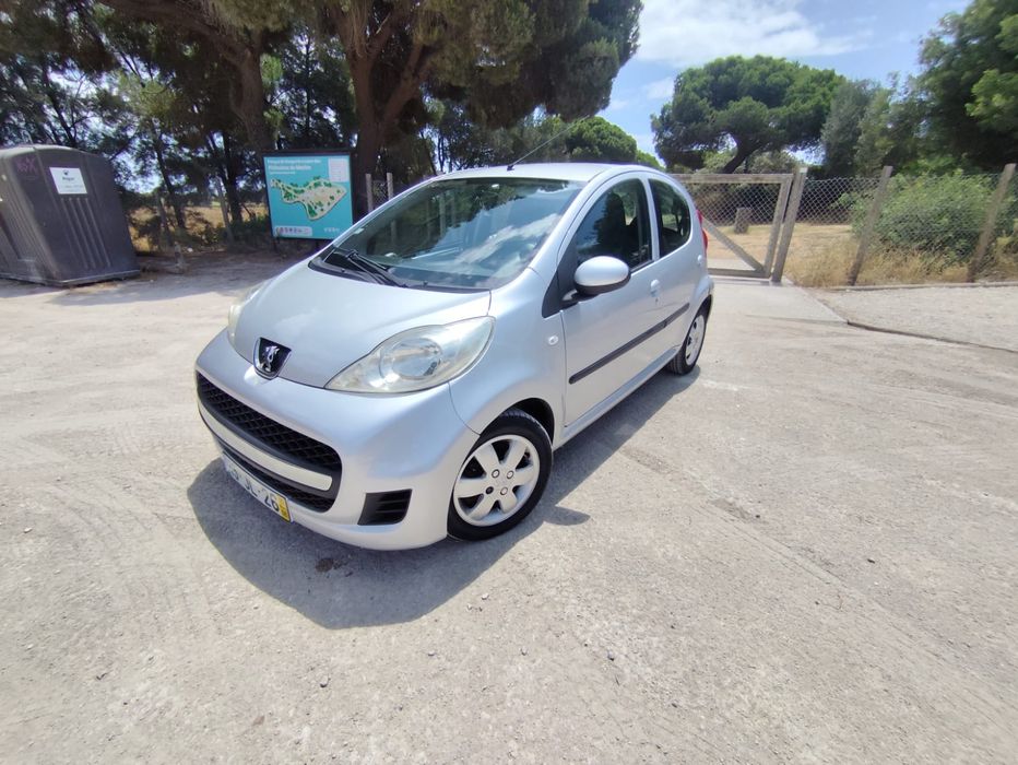 Peugeot 107 Cinza