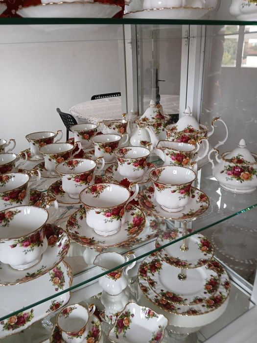 serviços chá/café  e outros Royal Albert