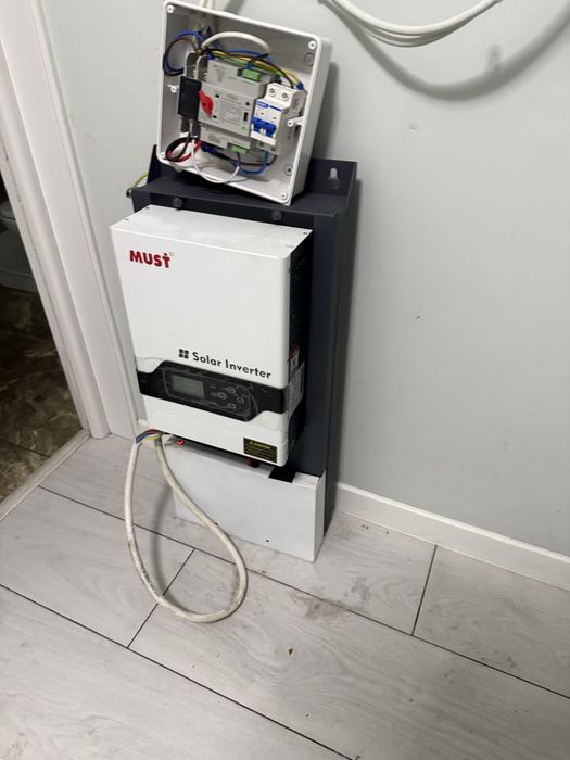 Інвертор Must 3,2кв + 5кв батарея Li-ion у Корпусі