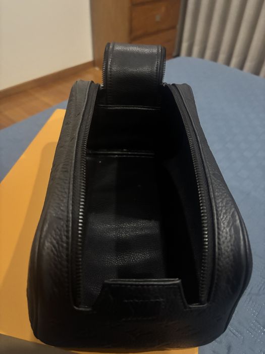 Necessaire louis vuitton