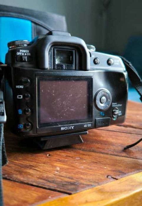 Camara Sony Alfa 100
