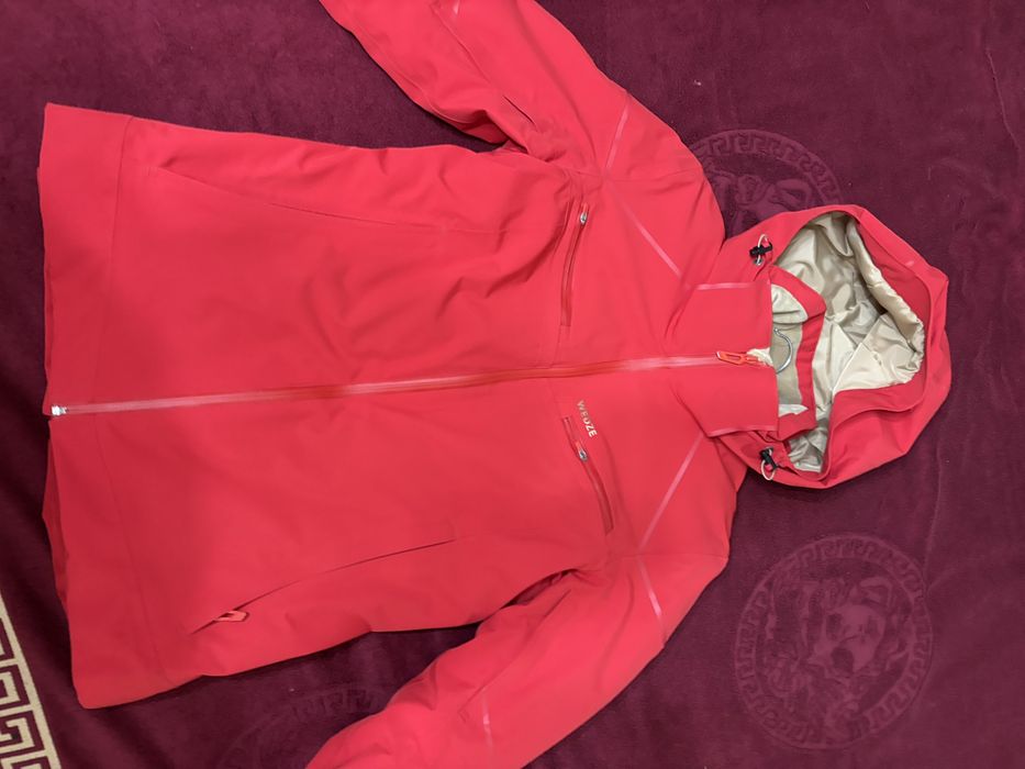 Лижна куртка жіноча