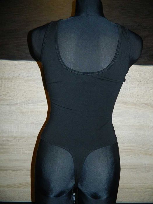 ASOS czarne body bez rękawów roz 36