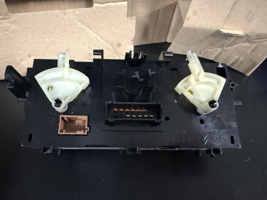 Comando ar condicionado citroen  C3