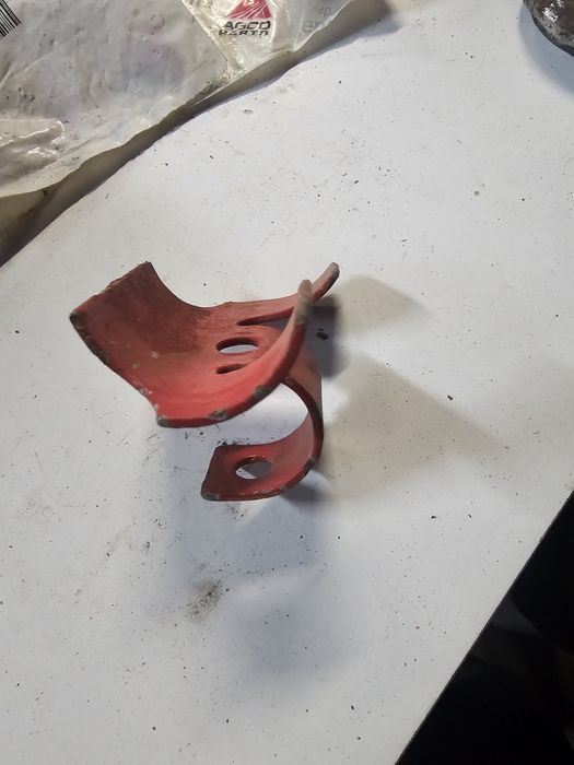 Trzymacz palca podbieracza lely welger fendt