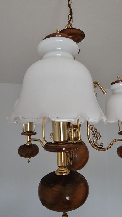 Lustre Quarto Antigo