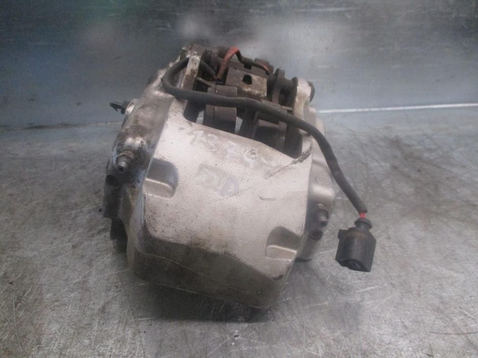 PINÇA TRAVÃO FRONTAL DIREITA PORSCHE CAYENNE 2003