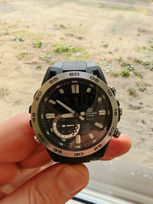 Zegarki Casio W idealnym stanie