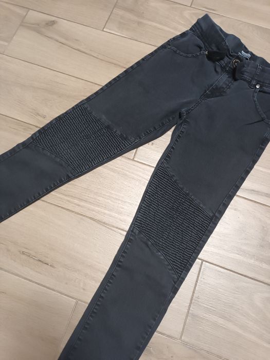 Spodnie czarne -140