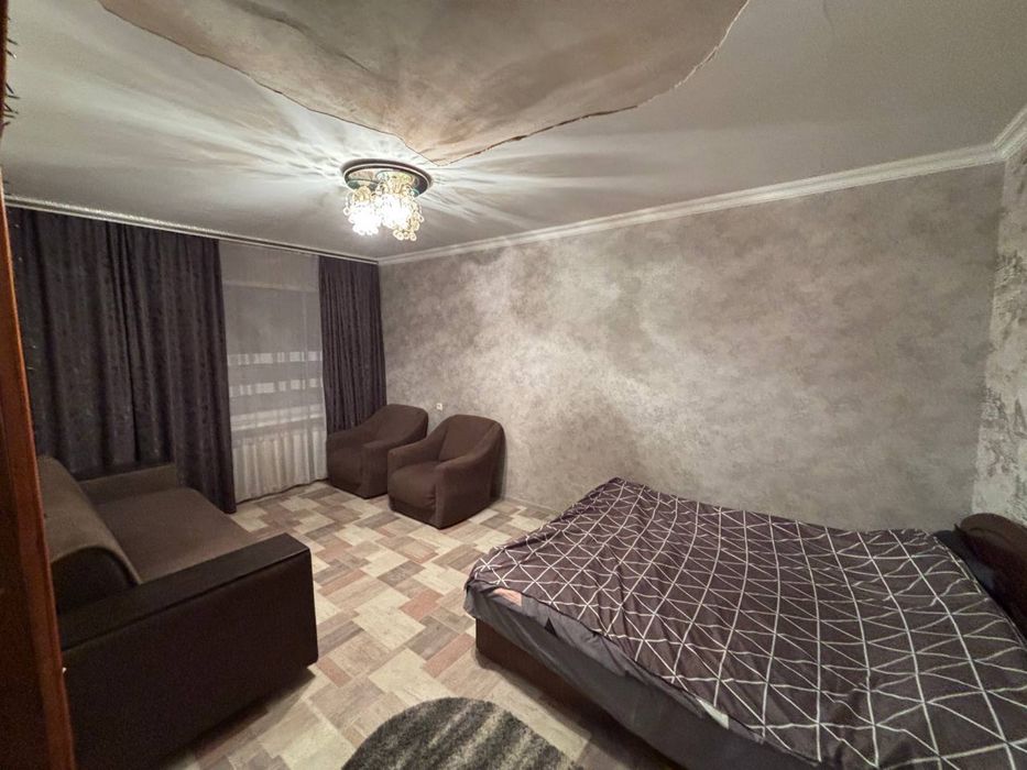 Сдам квартиру 3-кімнатну подобово.Ціна договірна