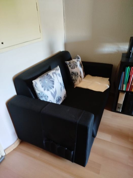 Sofa 135x 80 em otimo estado