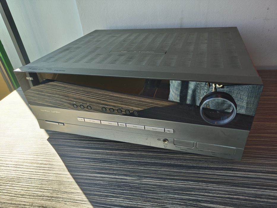 Harman Kardon AVR 245 amplituner