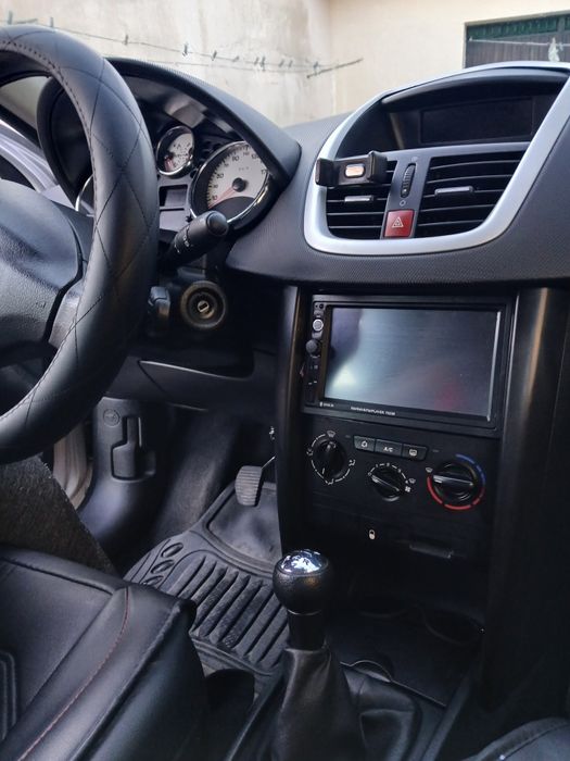 Peugeot 207 TDI, 2006 económico