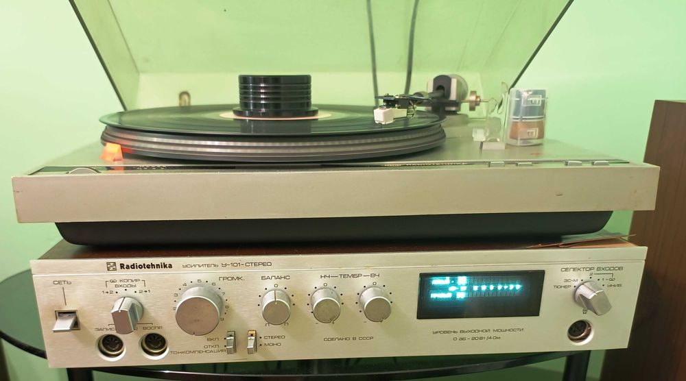 Усилитель Радиотехника У-101 c колонкfvb Радиотехника  S-30B