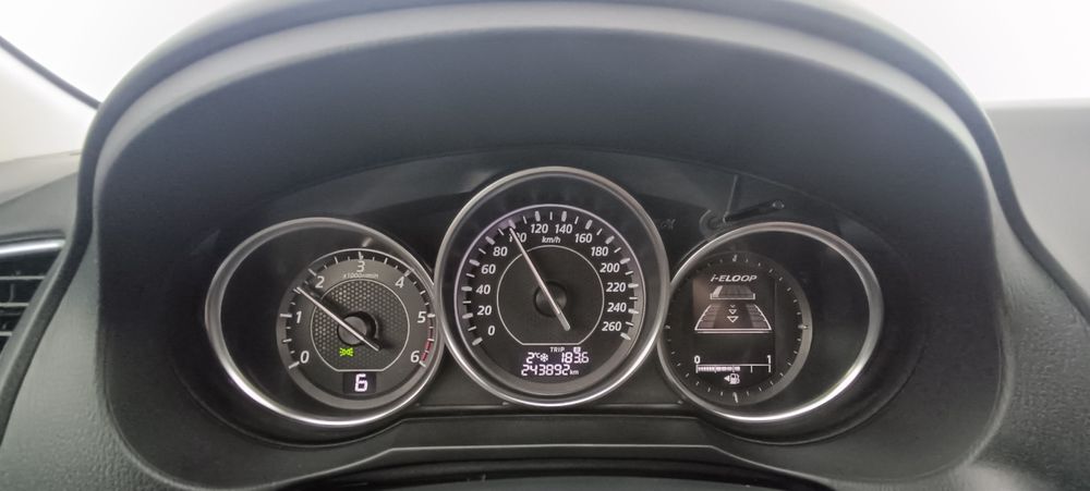 Mazda 6 zadbana, po serwisie,  fajny stan, nowe opony, swieży pt i oc