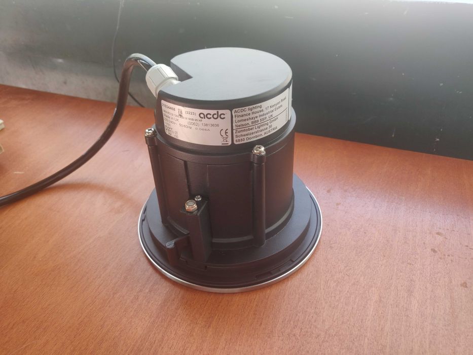Iluminação de teto/chão