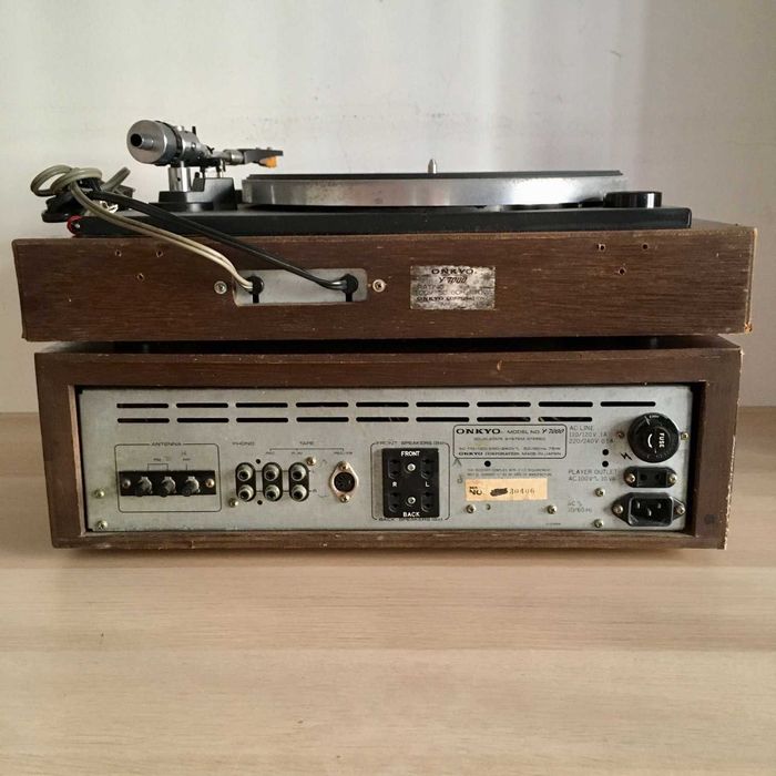 Onkyo Y-7000 - rádio amplificador com gira-discos