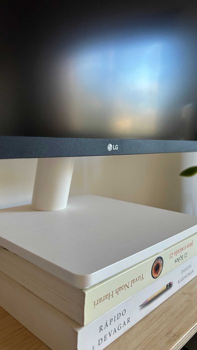 Monitor 4k IPS 27” LG Ultrafine 27US500-W