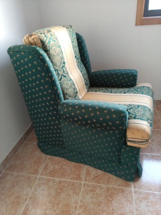 2 sofás muito bom estado