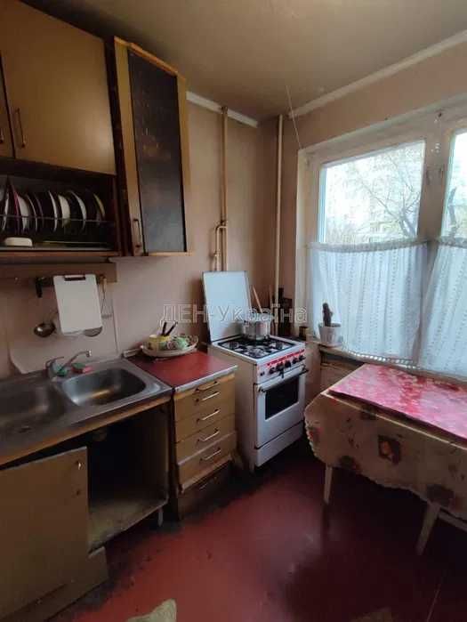 Продаж затишної 3-кімнатної квартири, вул. Голосіївська 16! Деміївська, Голосіївська, Голосіївський парк 5 хвилин!