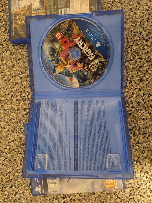 Star wars jedi fallen order/Call of duty black ops 3/Far cry 4 Ps4