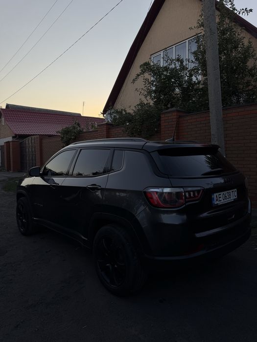 Продам Jeep Compass