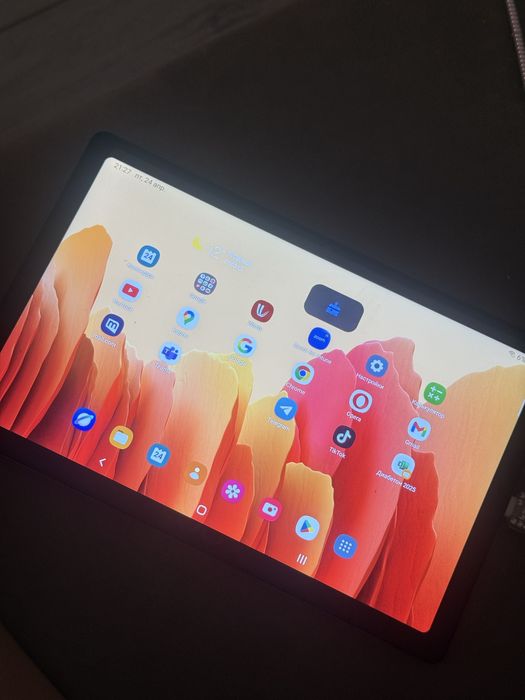 Samsung Galaxy tab a7 (чехол в подарок!)