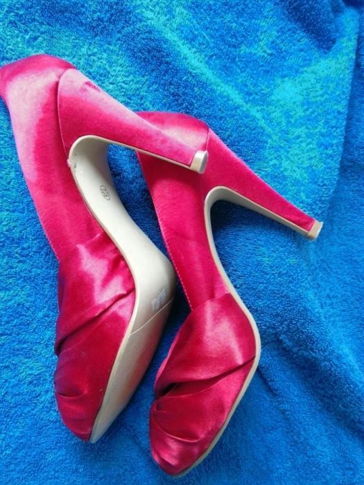 Satynowe buty 39