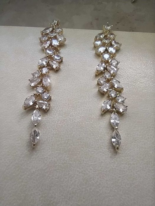 Kolczyki ślubne z kryształkami złote