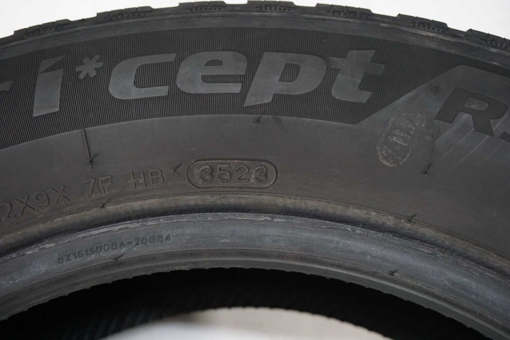 Резина\Шини 205/60 R16 Hankook