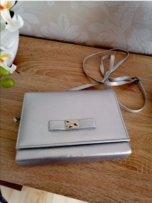 Torebka damska srebrna kopertówka wesele sylwester