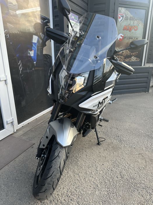 Мотоцикл CFMOTO MT700