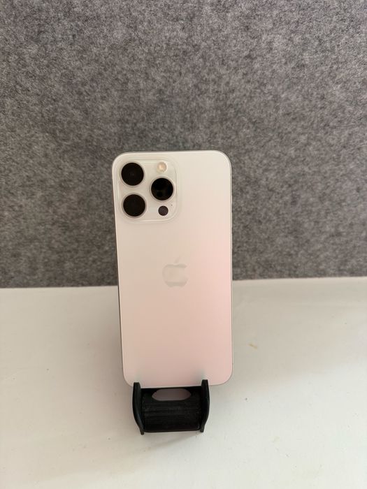 Troco/Vendo Iphone 15 Pro Max 256GB White titanium