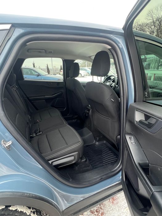 Продаю новий Ford Escape