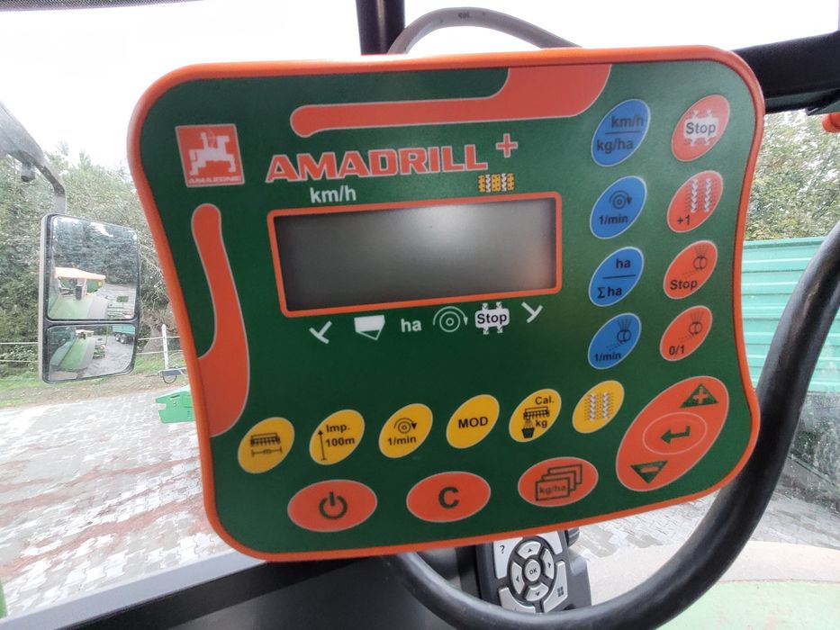 Siewnik Amazone Adp 403 Specjal brona aktywna Kg