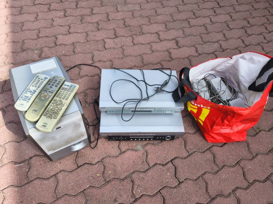 Kino domowe JVC wzmacniacz DVD subwoofer głośniki