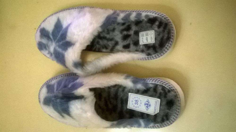 Chinelos senhora (2 com etiqueta e 6 sem etiqueta)