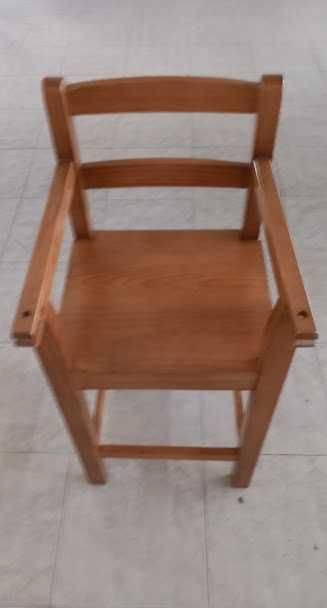 cadeira de refeições á mesa para criança  (pf ver todas as fotos)