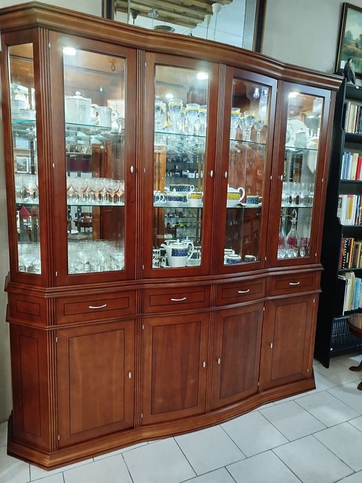 Móvel / Cristaleira