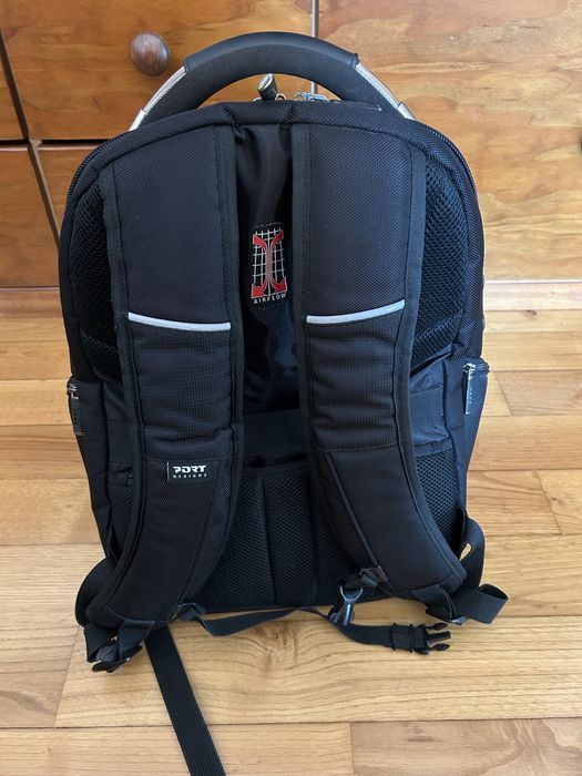 Mochila Melbourne Port 15.4” Como nova