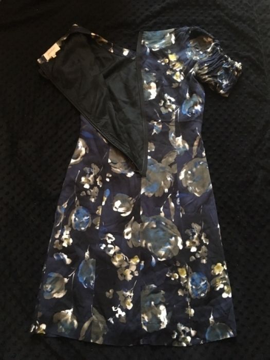 Śliczna, elegancka sukienka 34