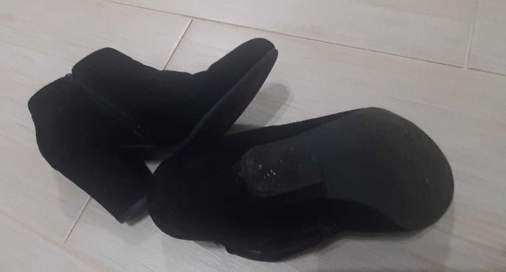Eleganckie czarne  buty