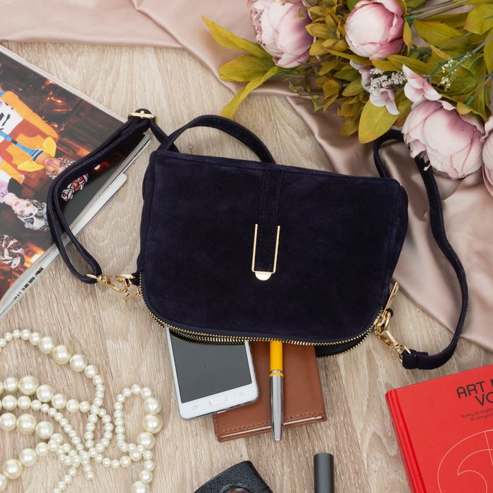 VERA PELLE torebka zamszowa listonoszka z paskiem V712 granatowa