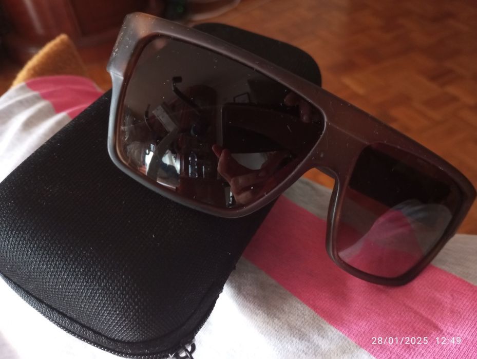 7 Vendo óculos sol Carrera castanhos