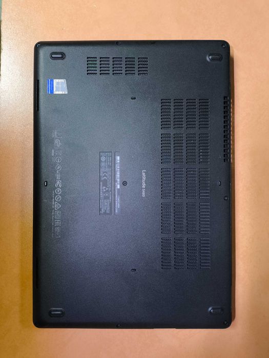 Сенсорный ноутбук Dell Latitude 5490 i5-8250U 16/256Gb