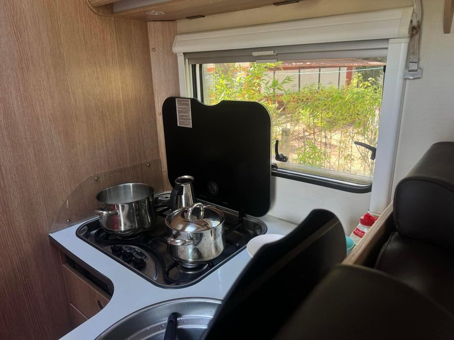 Aluguer de Autocaravana o ano inteiro 5 lugares