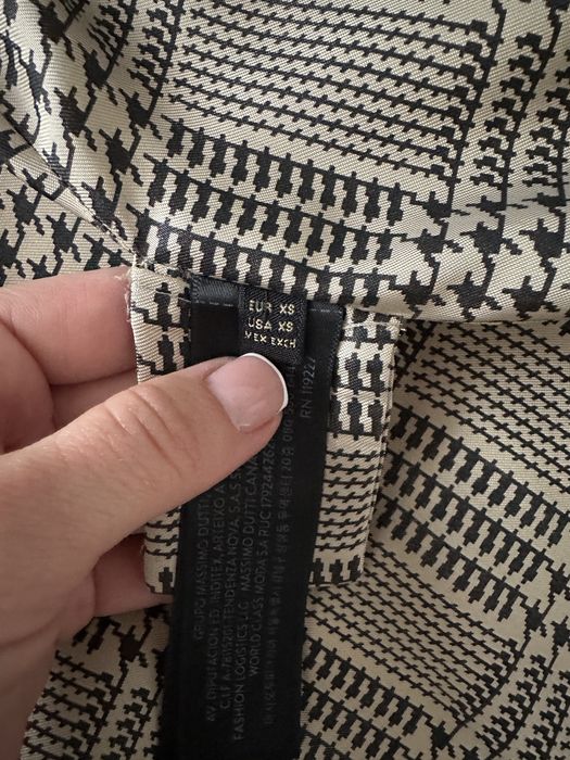 Класичний бежевий тренч Massimo Dutti (розмір XS)