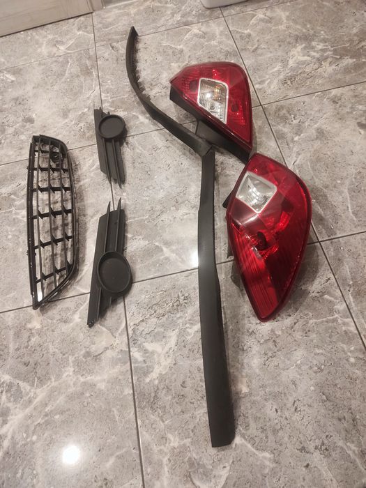 Решетки бампера Opel Corsa D !