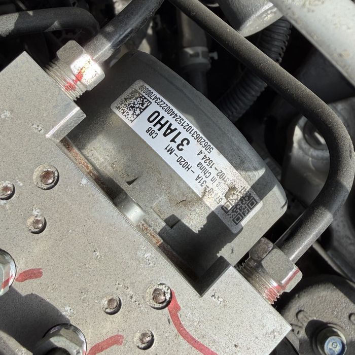 Блок ABS honda enp1 ens1 nom 31AH0